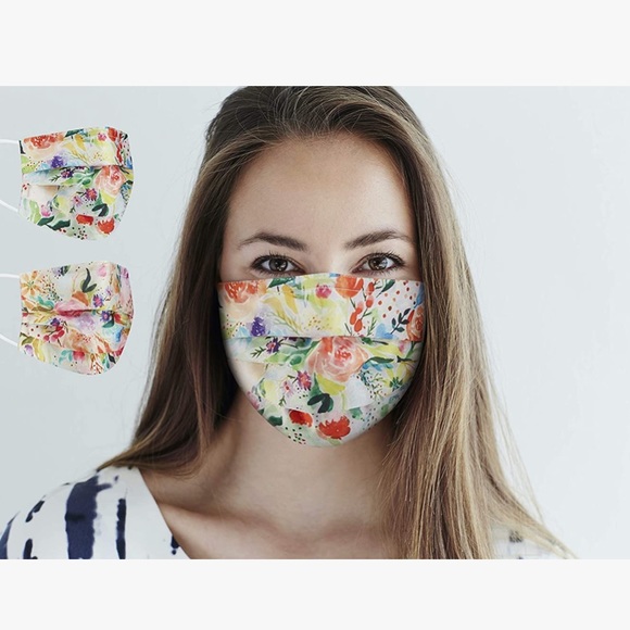 NEW 2-pack Satin Watercolor Face Masks - Picture 8 of 9